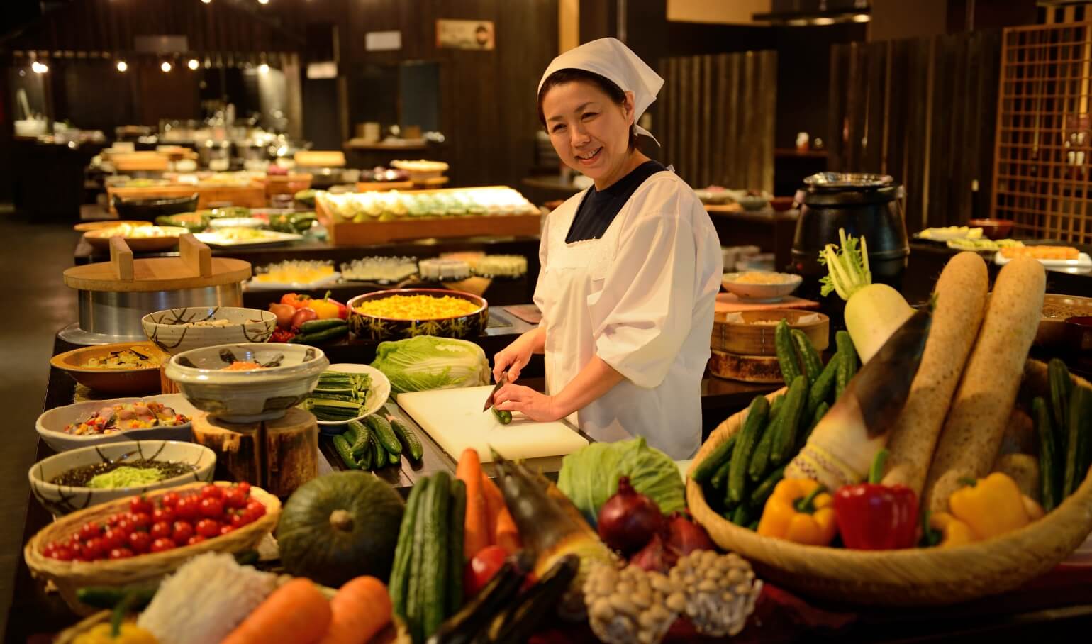 Noresore Shokudo, the main dining welcomed by local moms (kacchas)