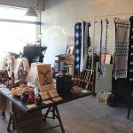 在松本雜貨店和書店裡閒逛。 在新秀找到你最愛的料理