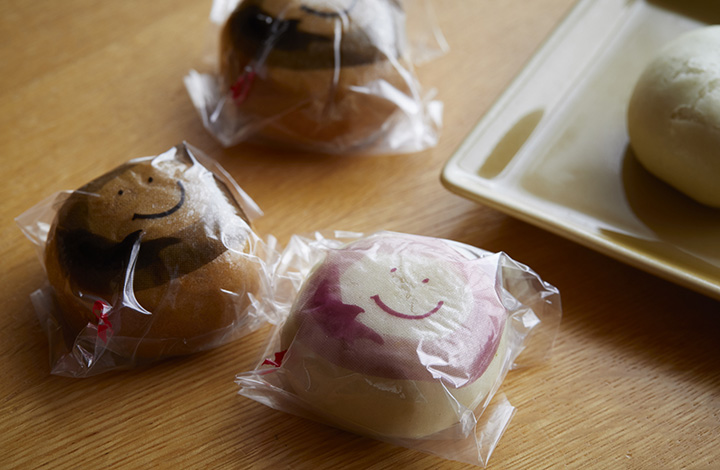 淺間溫泉饅頭 JPY760（8個）、JPY950（10個）、JPY1140（12個）