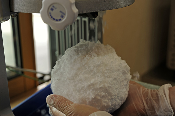 像粉雪一樣光滑的刨冰