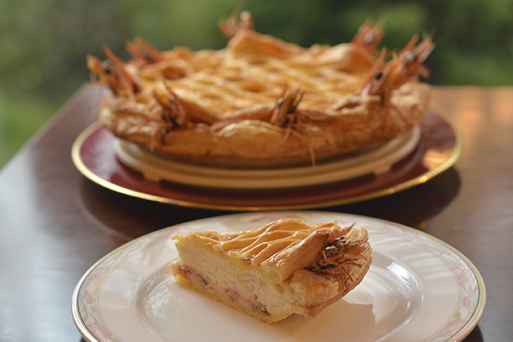 國際派。 1 件 480 日元，孔有 JPY2800（21 厘米）和JPY3500（24 厘米）