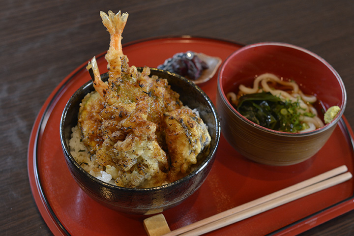 天婦羅丼套餐 JPY850 附迷你讚岐烏龍麵