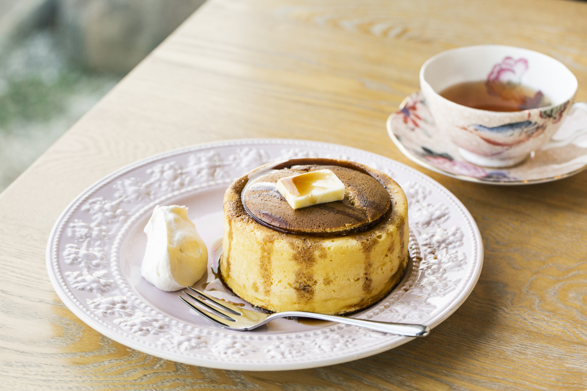 用蘋果肉桂茶製成的糖漿熱蛋糕JPY1000