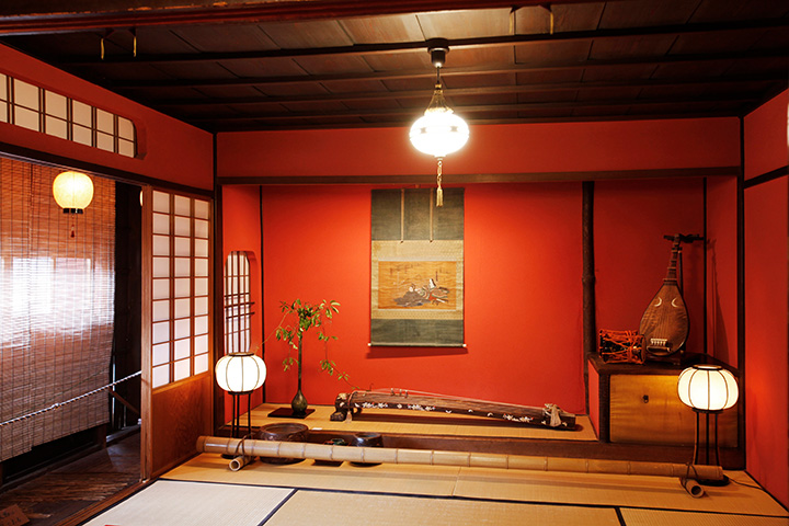 二樓的“Hiroma”，放置古箏和琵琶