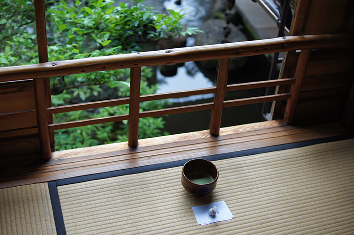 茶室抹茶和乾點 300日元