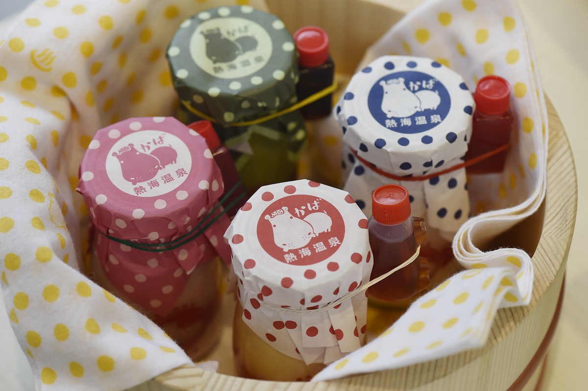 非常受歡迎的「熱海布丁」共有6種口味。 1日圓400~