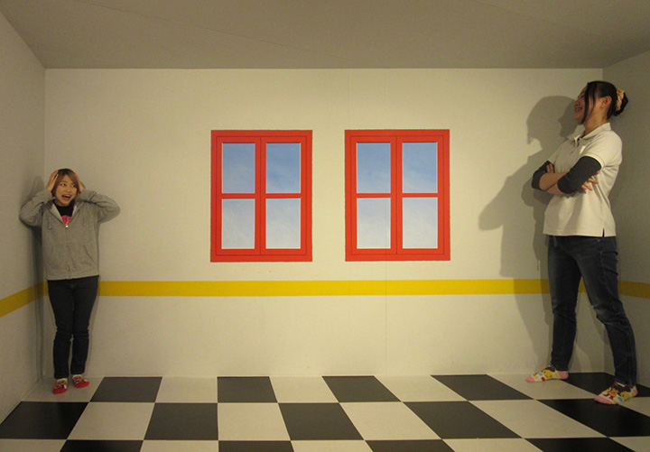 新藝術空間「艾姆斯房間」