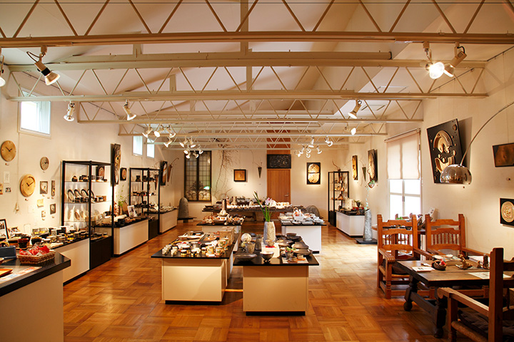 像博物館這樣的畫廊