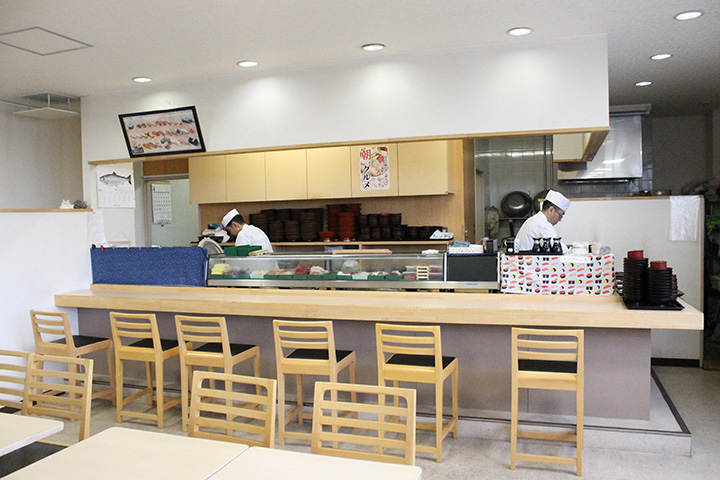 擁有成熟壽司櫃檯的空間