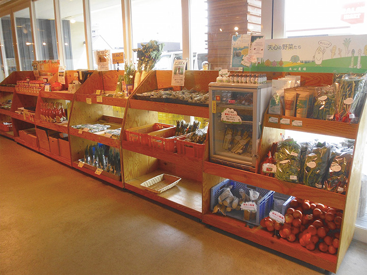 時令農產品有多種口味和顏色。