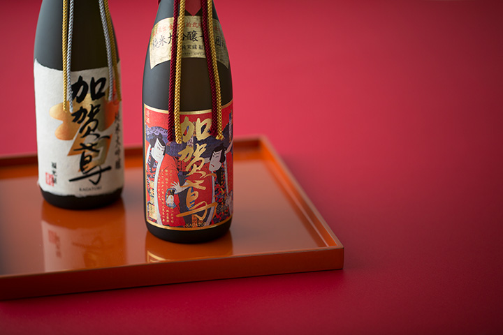 從左起，“純米大吟釀吉條”JPY5500錦繪標籤“純米大吟釀千日圍欄錦繪標籤（泡桐盒裝）”，均JPY6600 720ml
