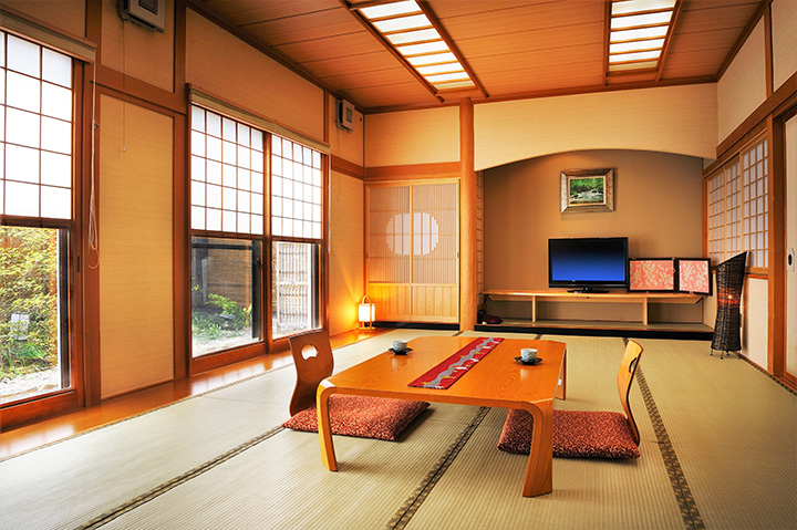 日式房間提供「包廂/用餐方案」（2人~）JPY4620/人（不含入湯稅）