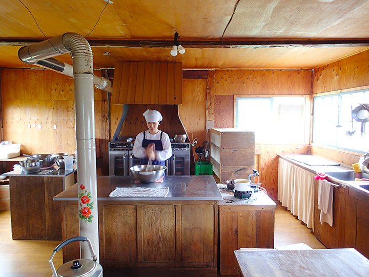 製作和提供美味布丁的小作坊