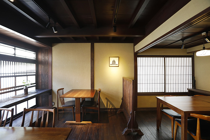 高雅地利用「東茶屋街」的百年建築