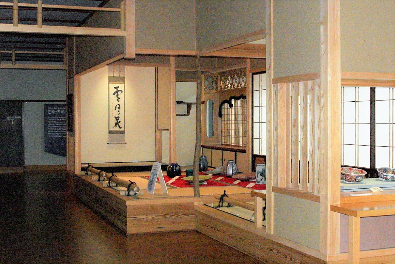 加賀一棟老房子的氛圍是「彩繪與繽紛房間」