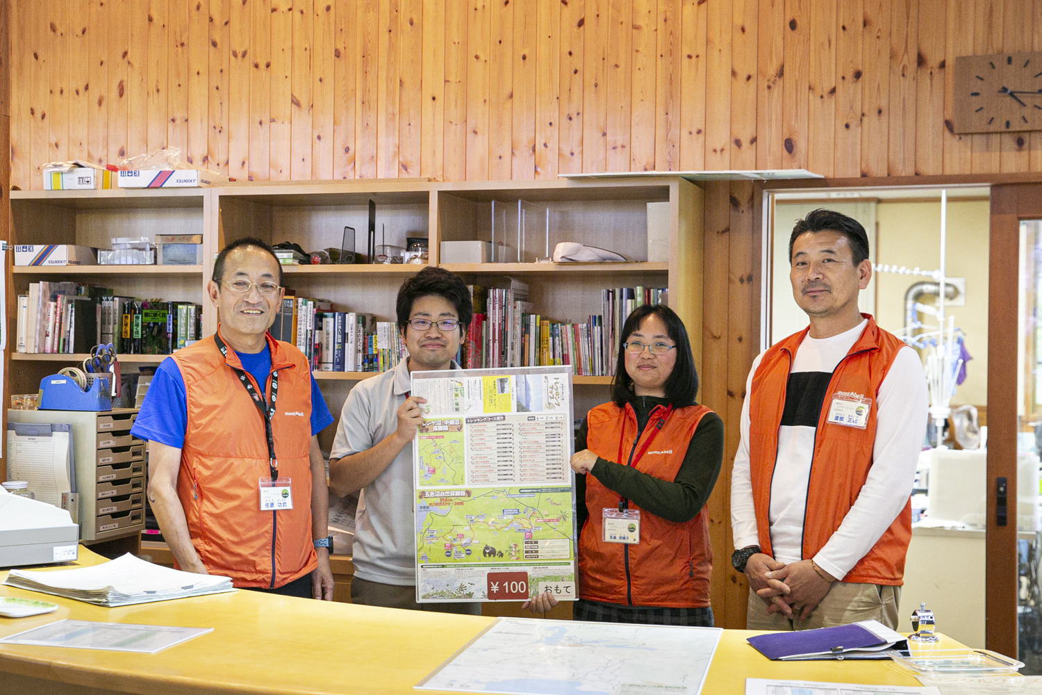 自然評論員回答各種問題