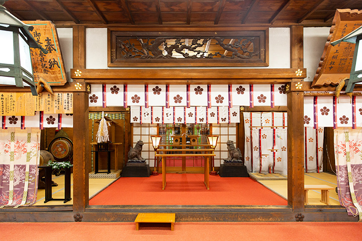  The worship hall where weddings are held