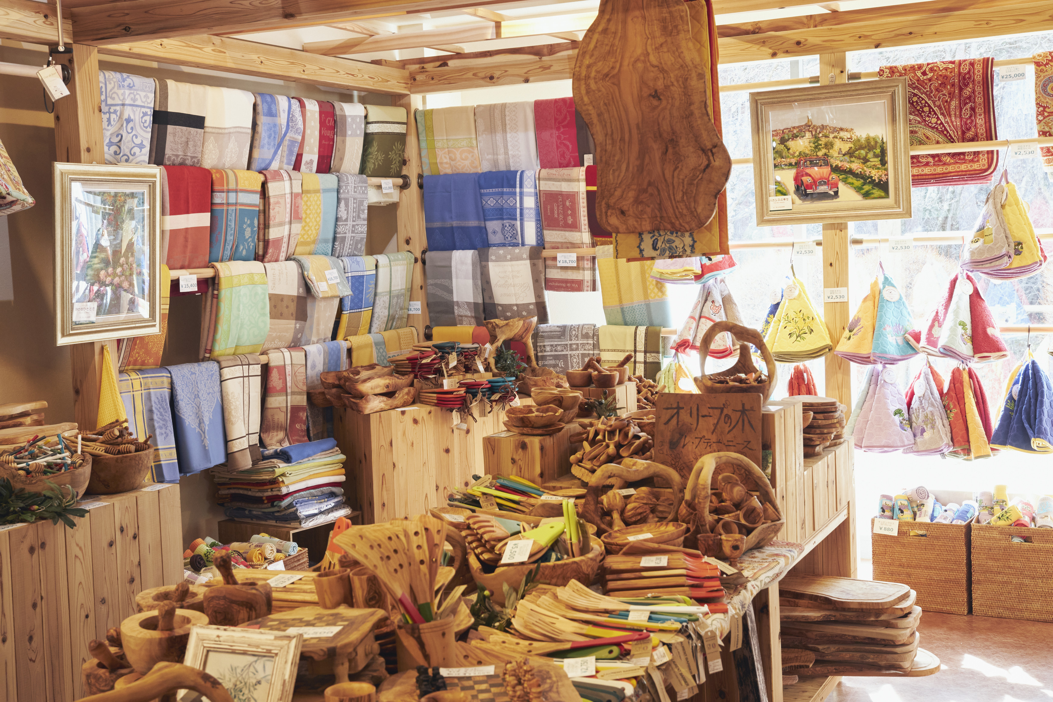 「Le Petit Nice」擁有從法國直接進口的精美廚房用品。