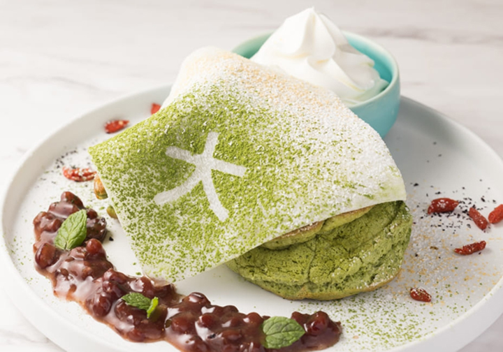 The "Matcha Green Tea capital letter pancakes from" sky which blended Matcha Green Tea made in Shizuoka-ken Oyaizu, 1925 yen (including tax)