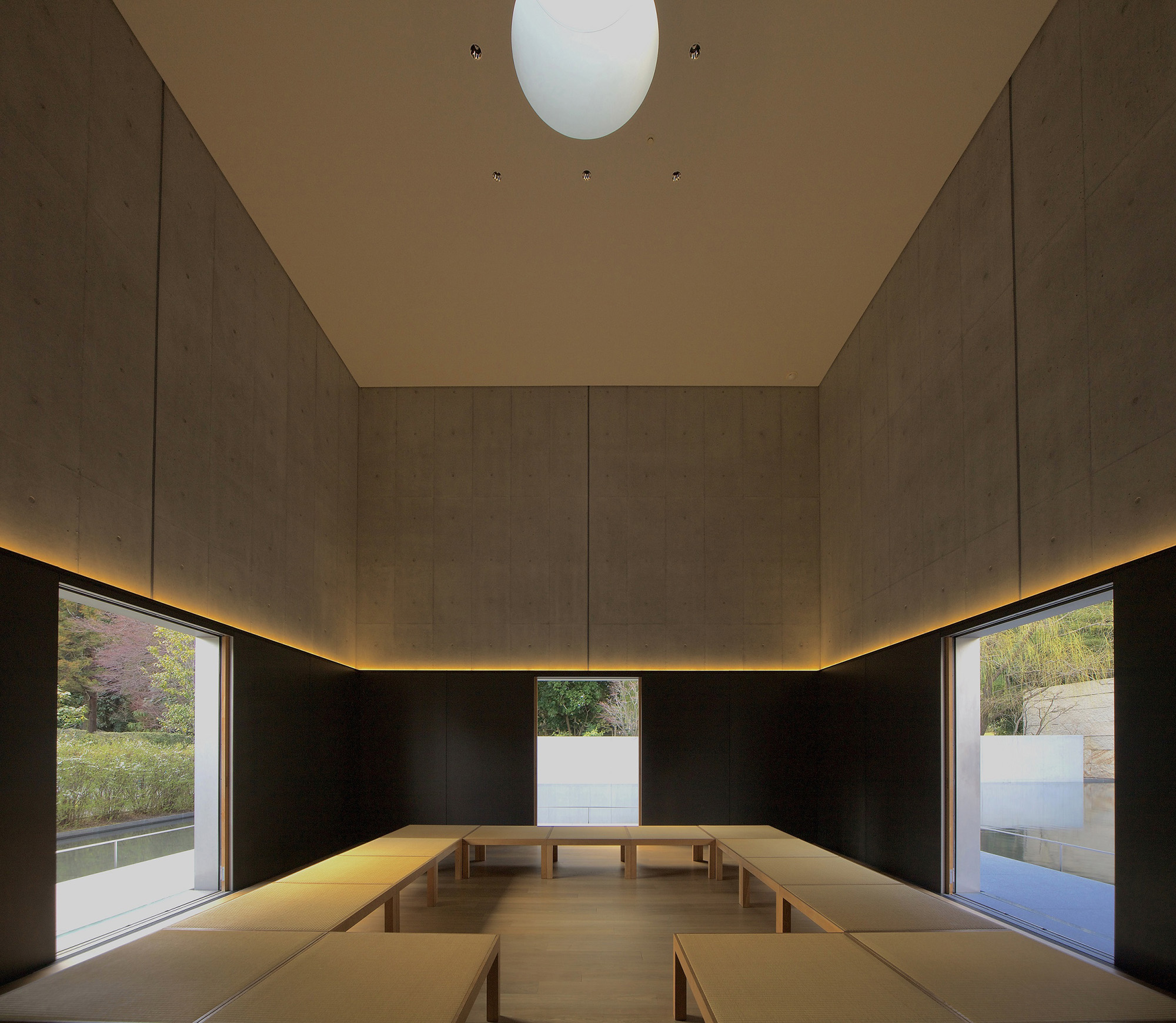  A space for contemplation that seems to float in the 