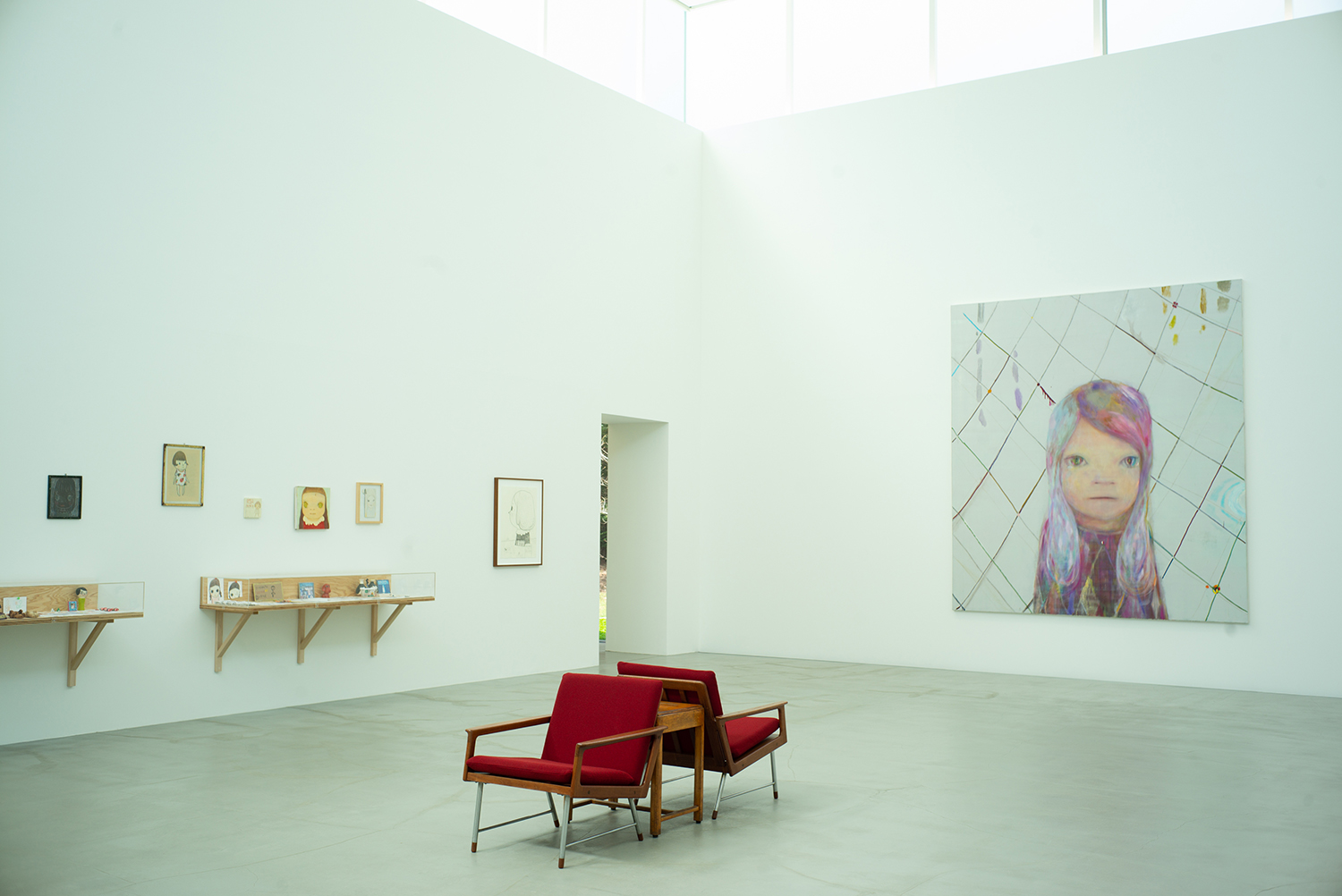 通常，展出的作品每年更新一次。 *照片為2021年4月的展覽︎ ©奈良美智