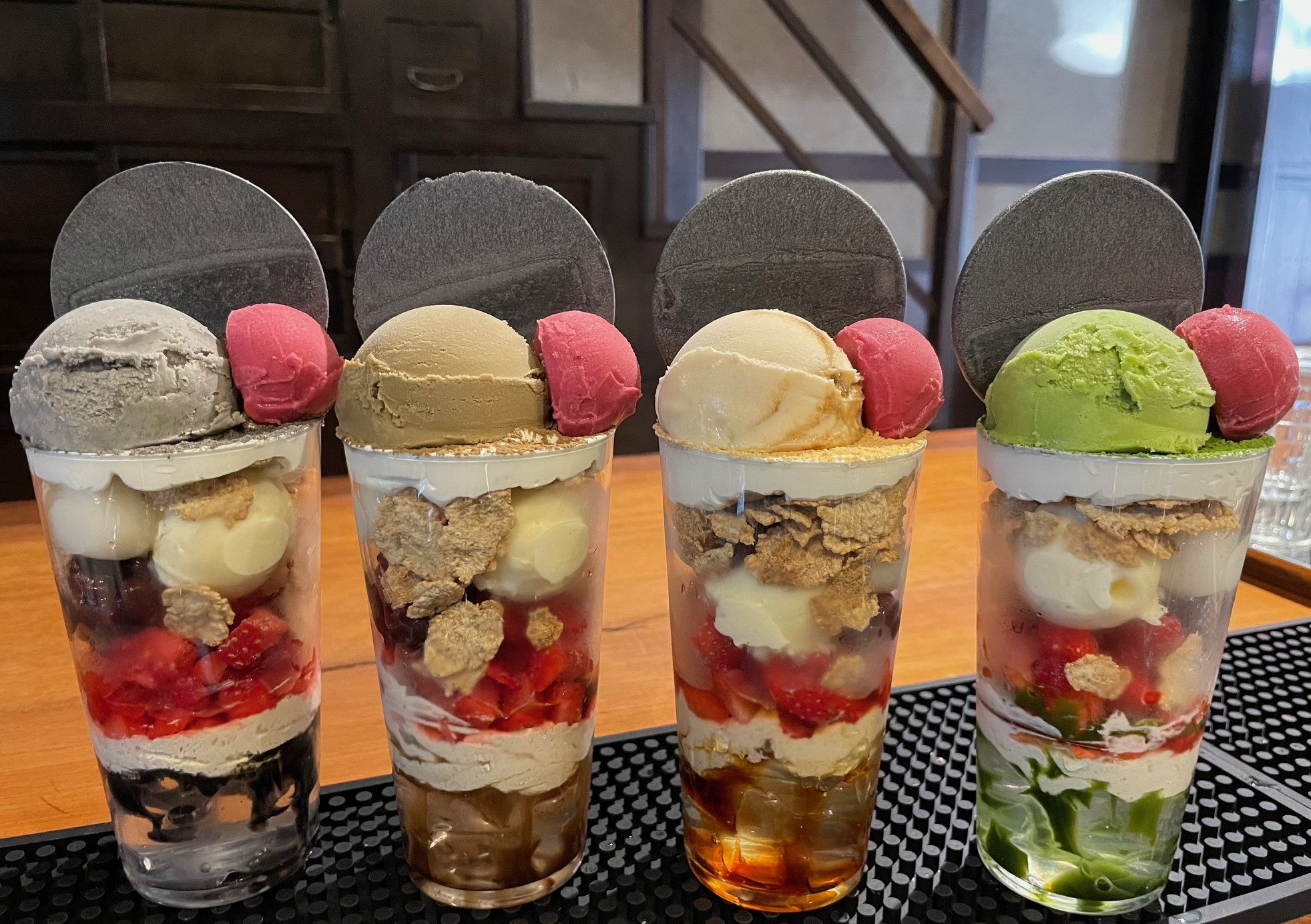  Black sesame parfait, Kaga stick hojicha parfait, Kuromitsu kinako parfait, and matcha parfait: 1,200 yen each