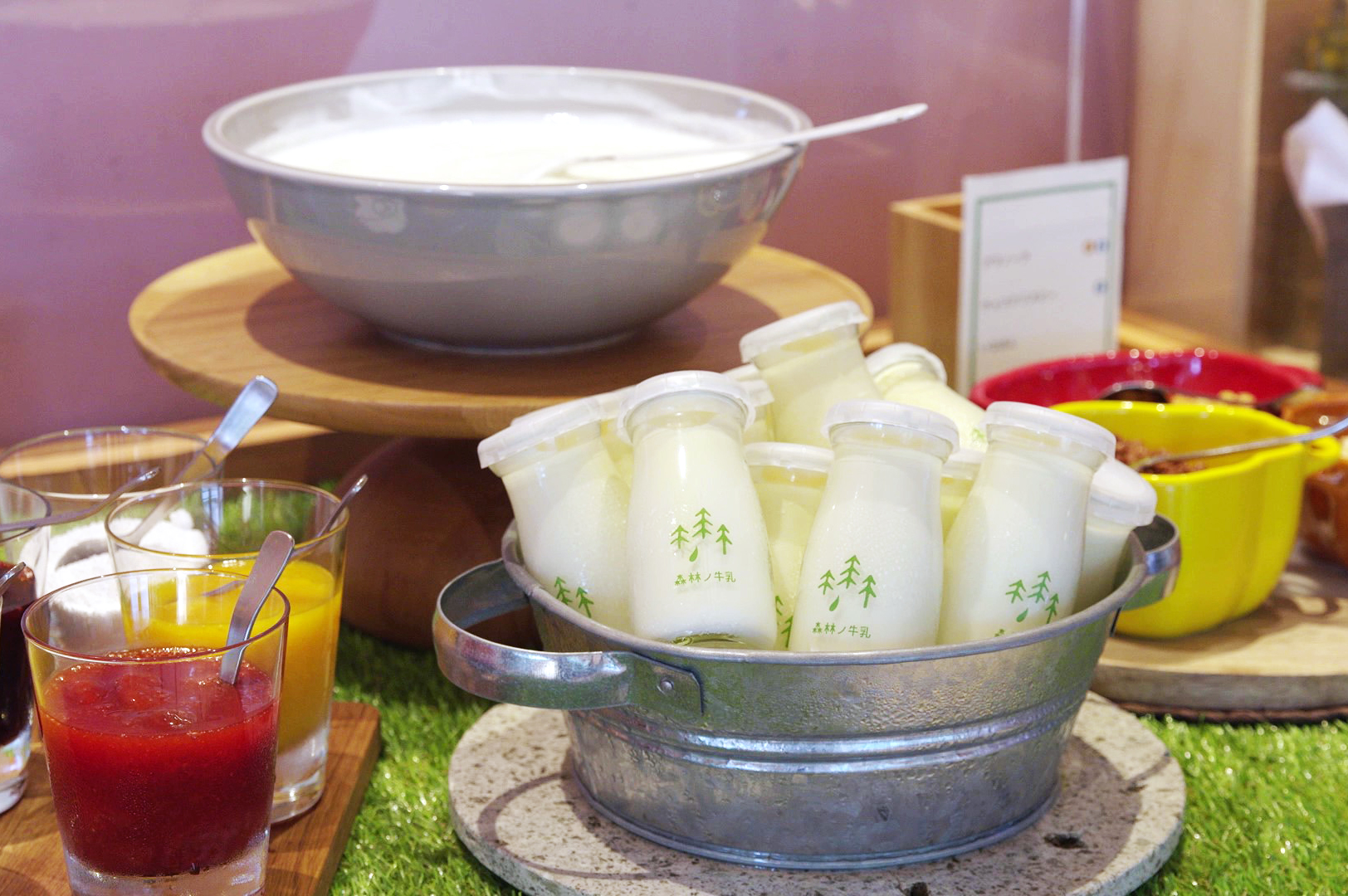 它也是稍微熱的，可以帶出牛奶的天然甜味