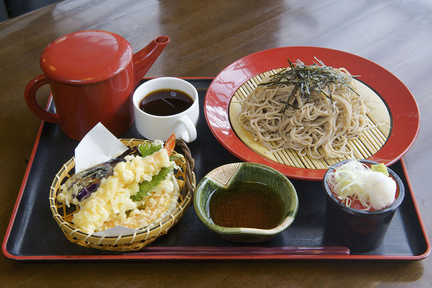 「天婦羅蕎麥麵」是手工製作的蕎麥麵和天婦羅JPY1300