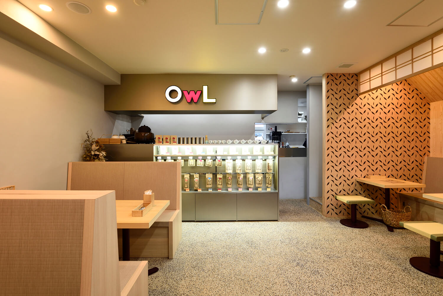 來自茶葉產地靜岡縣的店主出售煎茶、焙茶、日本風味茶等，每公斤8克起