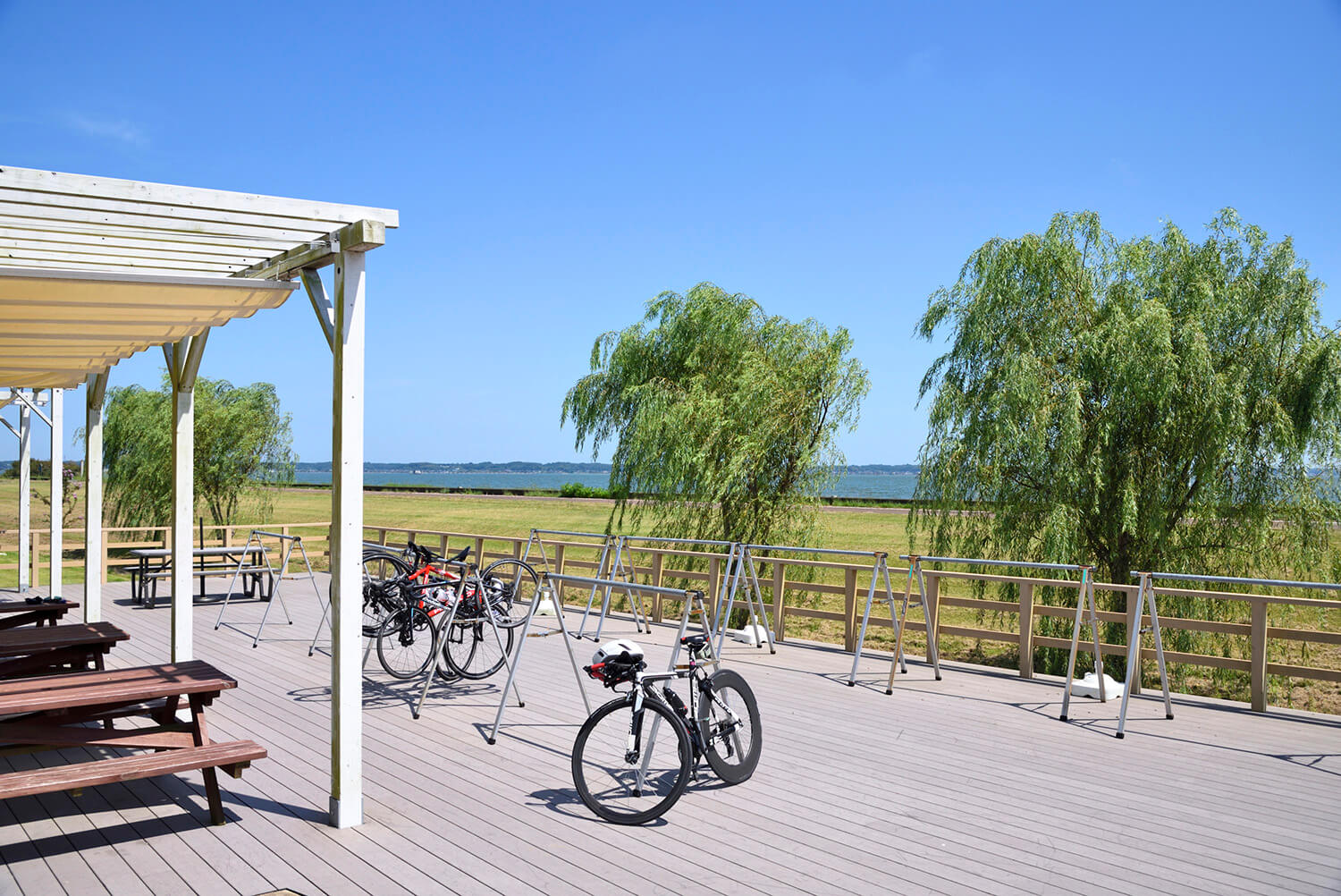 寬敞的自行車平台，可直接從筑波霞浦輪路交通方式