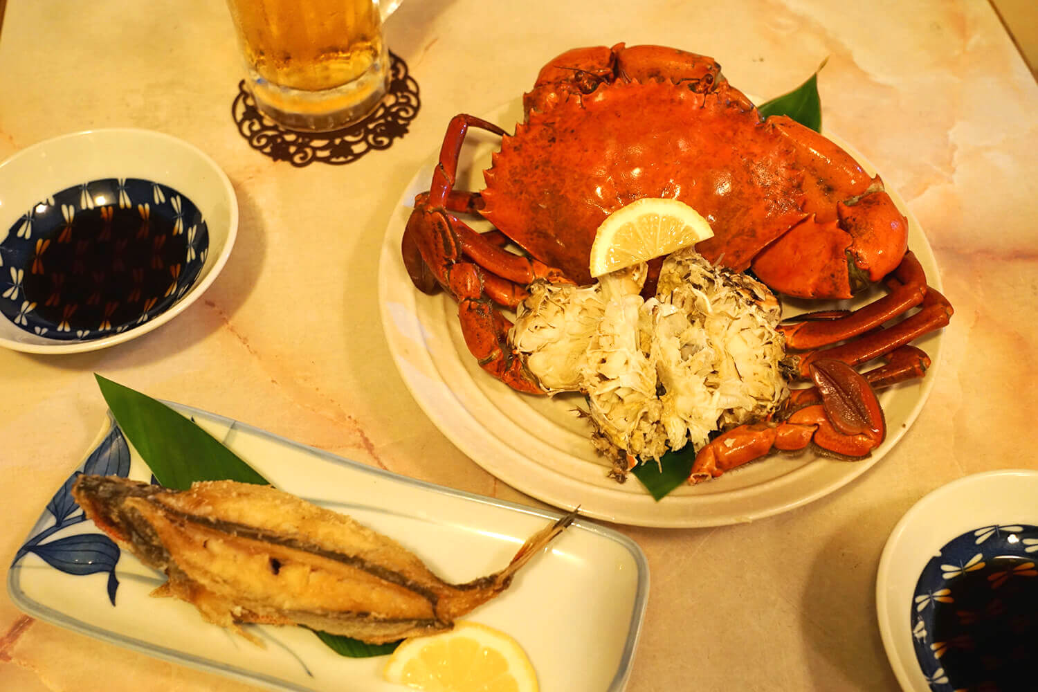 大塊的「蒸鋸比目魚」JPY3000「炸雞配咕嚕」770日圓