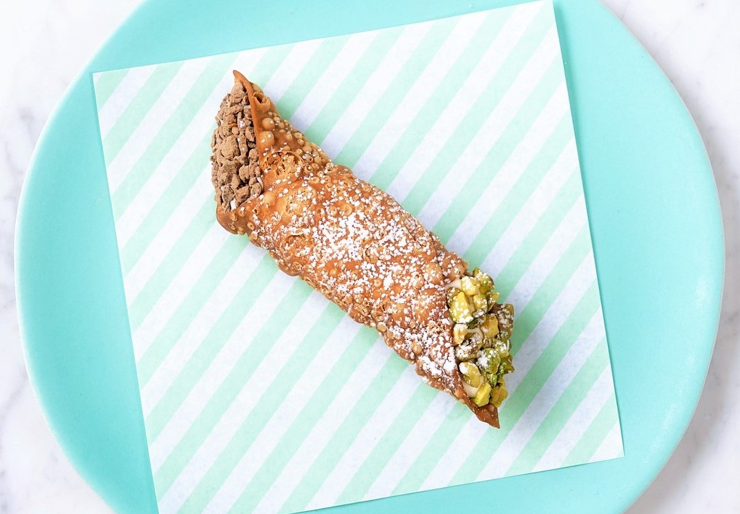 「西西里特產奶油卷（開心果和巧克力）」