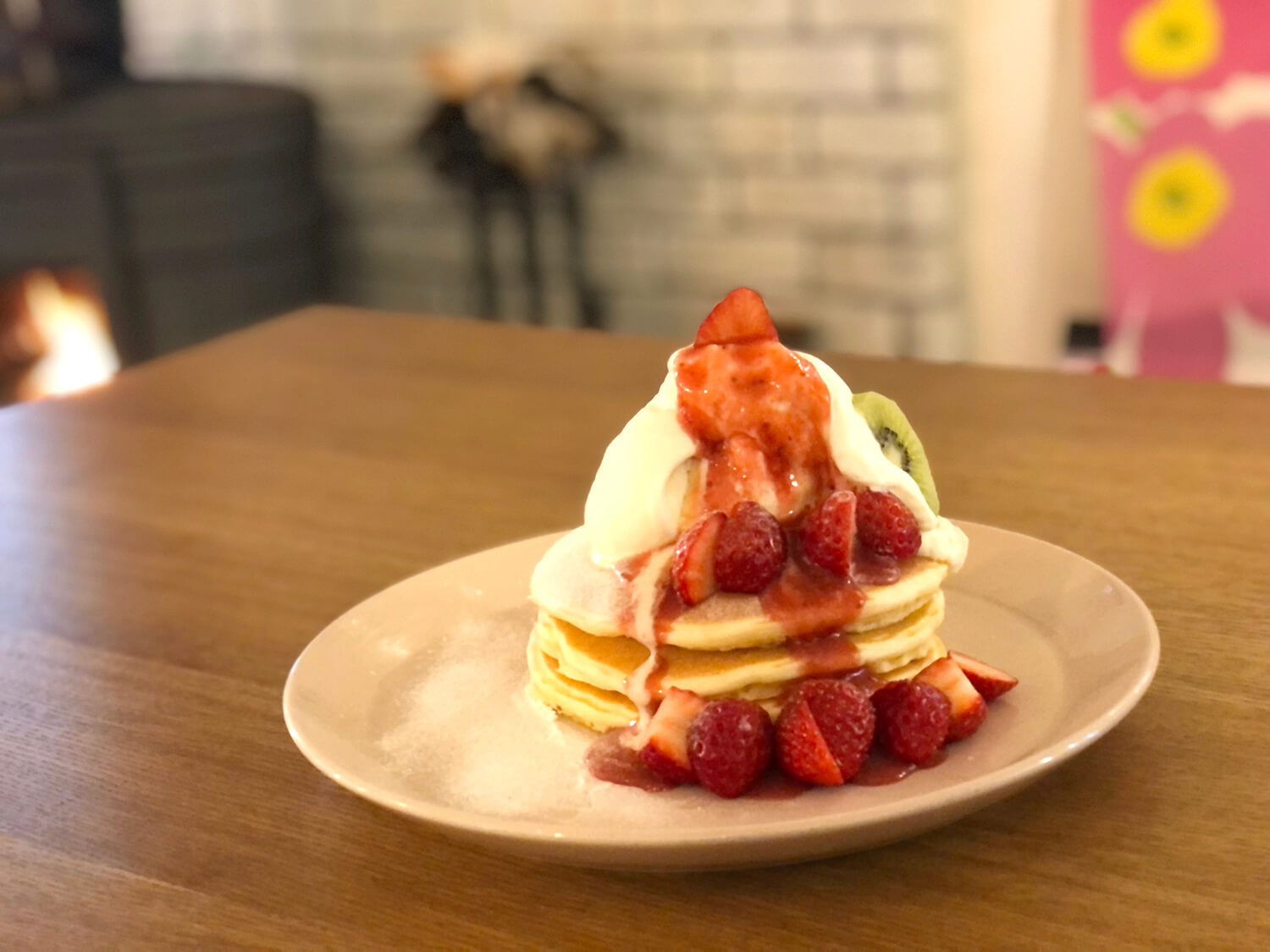 「特製鮮奶油鬆餅+自製草莓醬+新鮮草莓配料」JPY1824