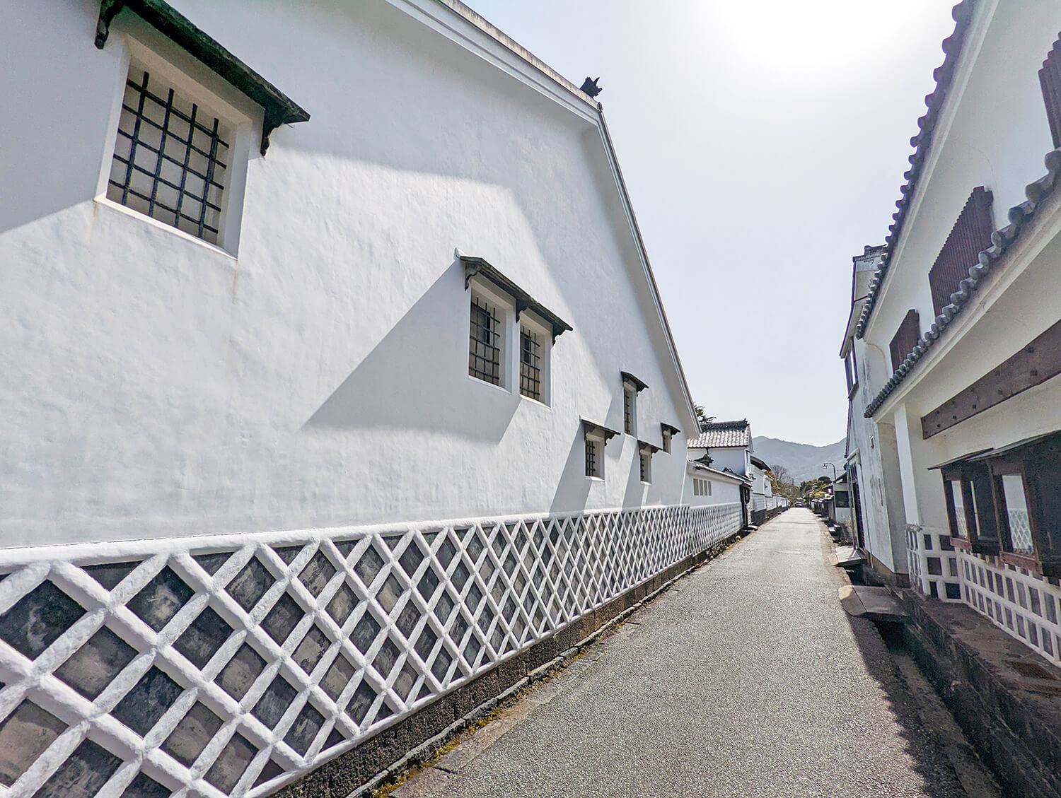 菊屋橫丁作為上鏡景點很受歡迎。 高杉真作等人也在這個地區出生和長大