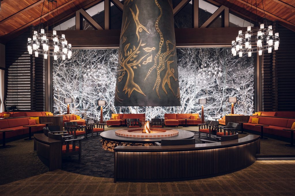 冬季行程，為期兩晚三天，地點為「奧入瀨溪流飯店 by 星野集團」，可以欣賞壯麗的雪與冰景色|推薦示範路線