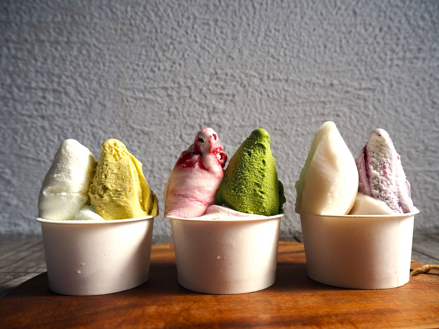 「庫爾牛奶」與「開心果」（JPY540）、「弗蘭布瓦斯佩潘」與「霧島茶」（JPY594）、「蘋果梨」與「藍莓起司」（JPY540）