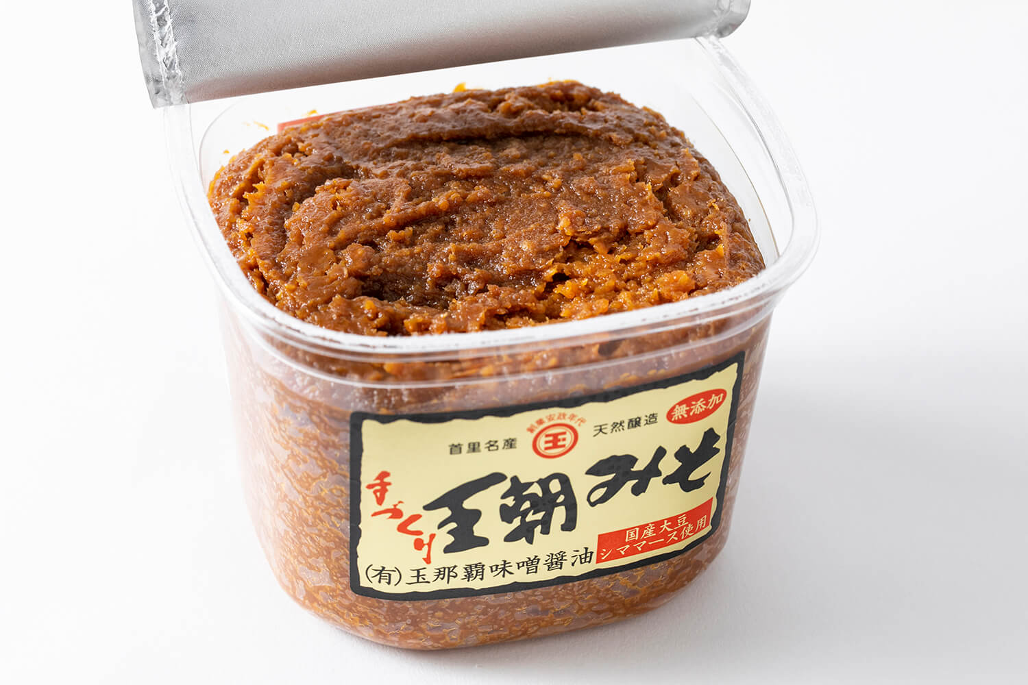 利用沖繩氣候的傳統天然釀造方法