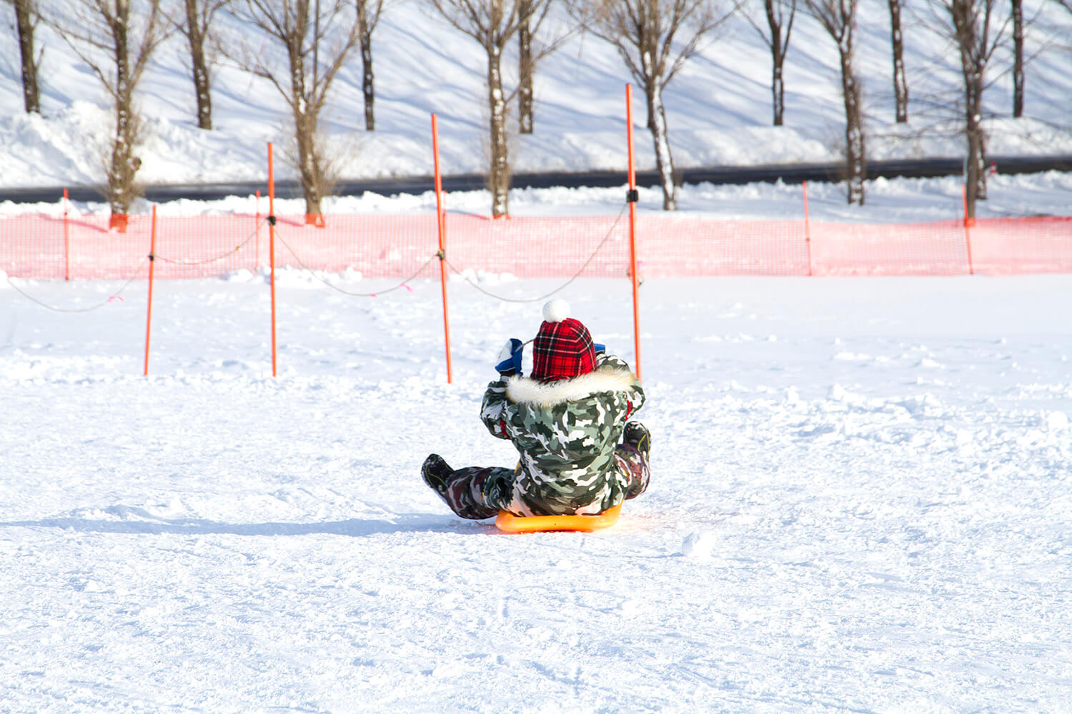 大人小孩都可能沉迷於玩雪（︎ ©Moerenuma Park）