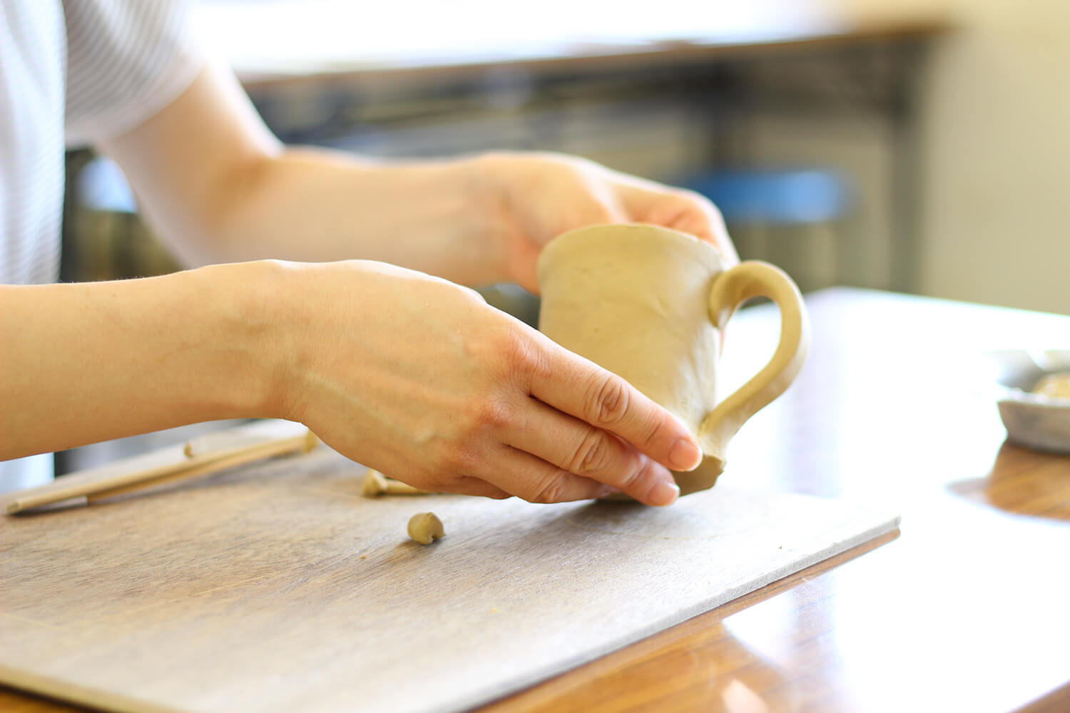 手工彎曲的魅力在於，您可以揉捏觸感舒適的土壤並將其完成您喜歡的形狀。