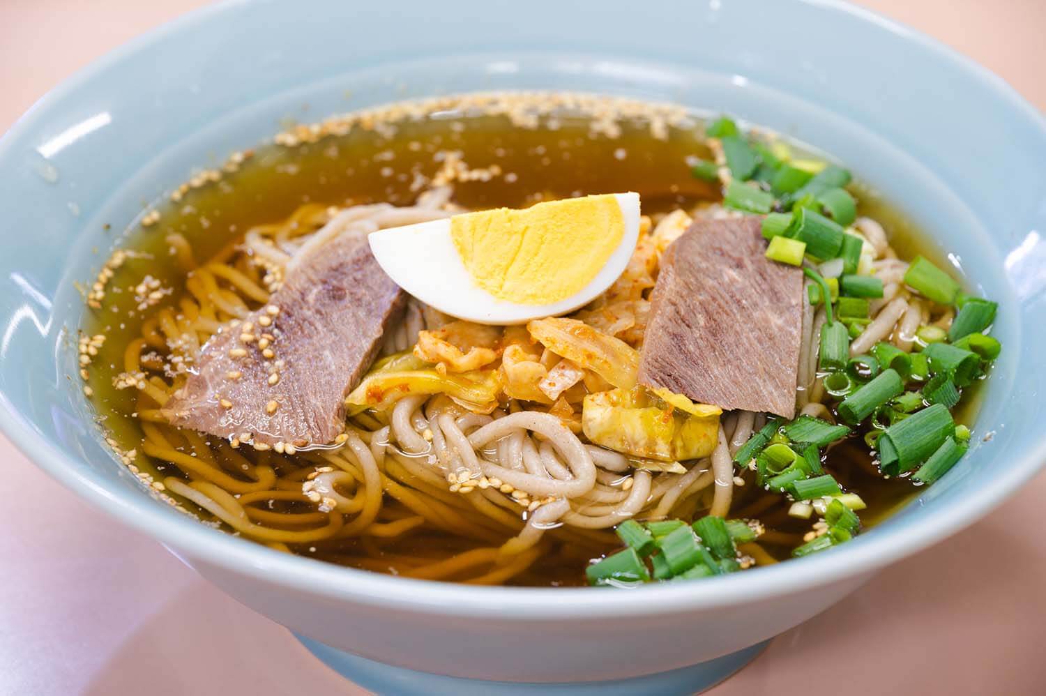 「歐陸式特製麵條」750日圓。 您可以額外支付 100 日元將其更改為巨型或額外支付 200 日元的巨型。