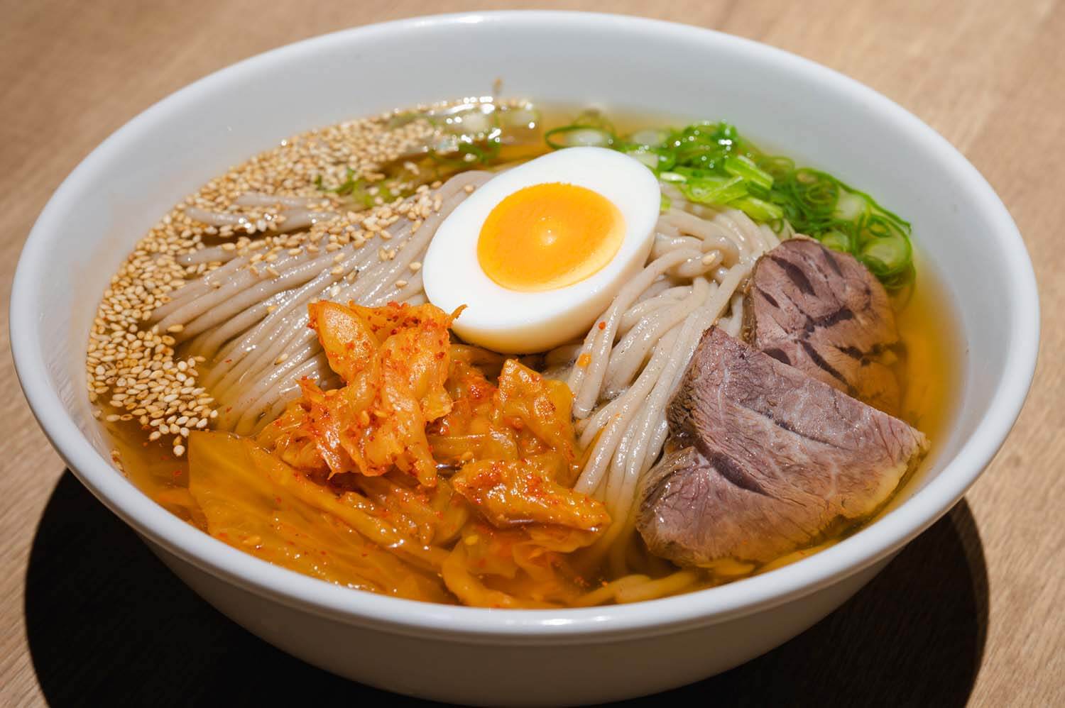 「冷麵」普通份 JPY890，大JPY1090，特餐JPY1250