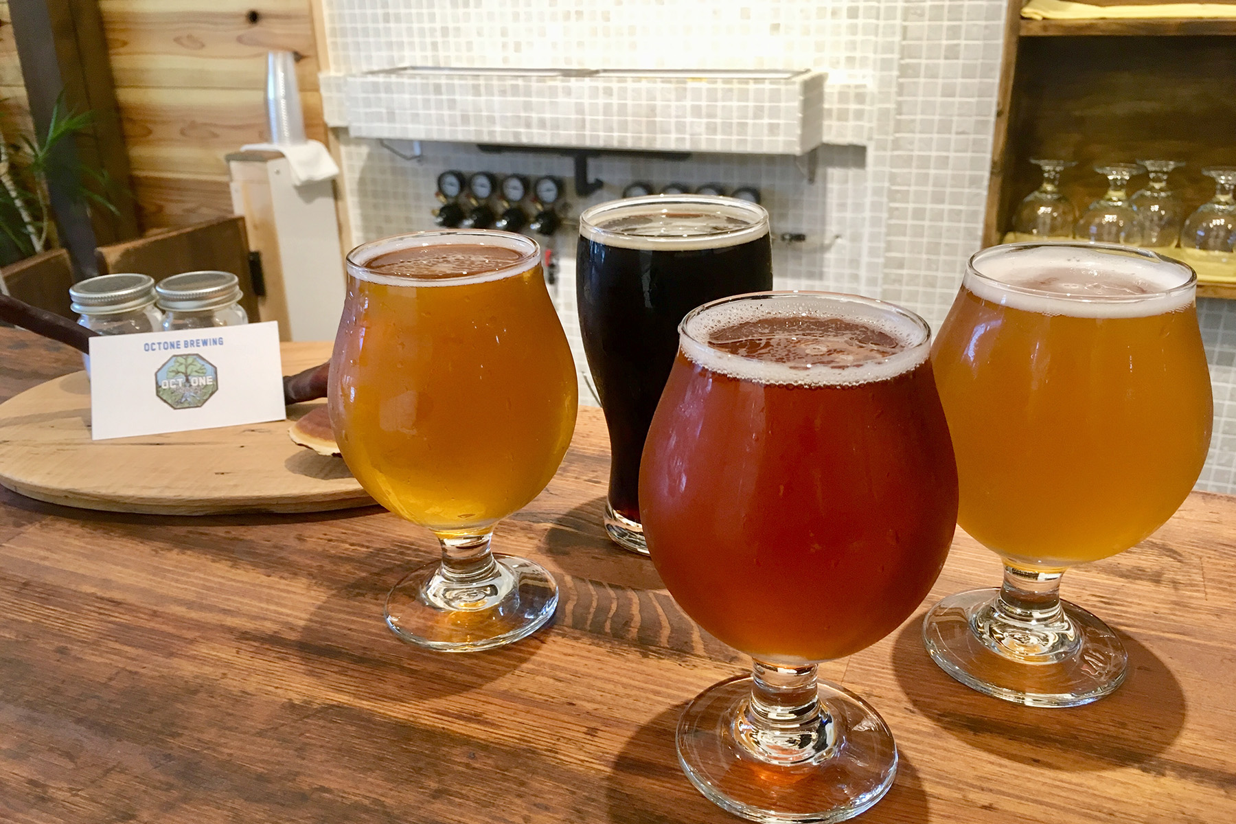 酒吧裡的啤酒風味出眾。 杯子 JPY550~、品脫 JPY1150~ 等。