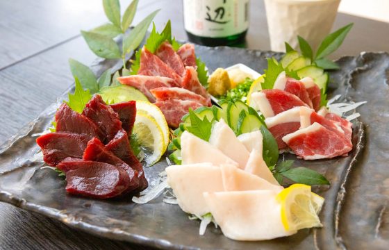 從馬肉專賣店到立飲。 熊本市5個推薦晚餐地點