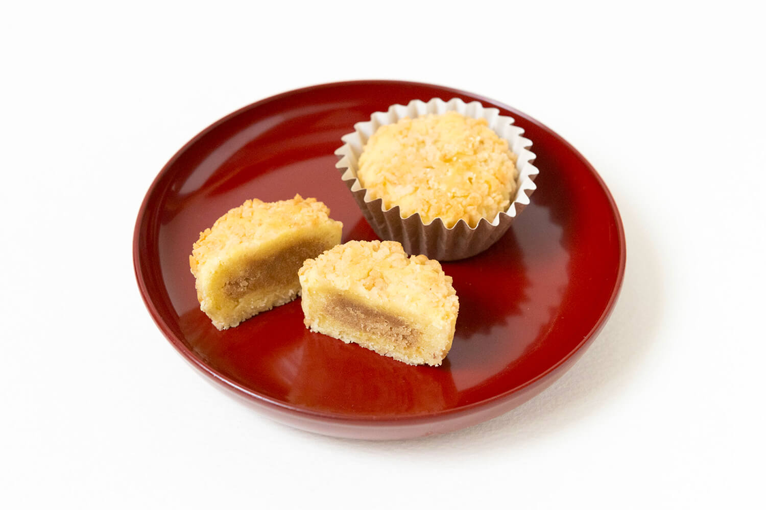 濕潤的質地，會碎裂。 一嘗，栗子的香氣就很優雅