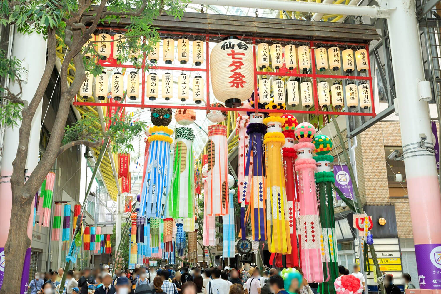 © 仙台七夕祭贊助協會“Burando ~ Muichicho 商店街”位於主會場一番町通