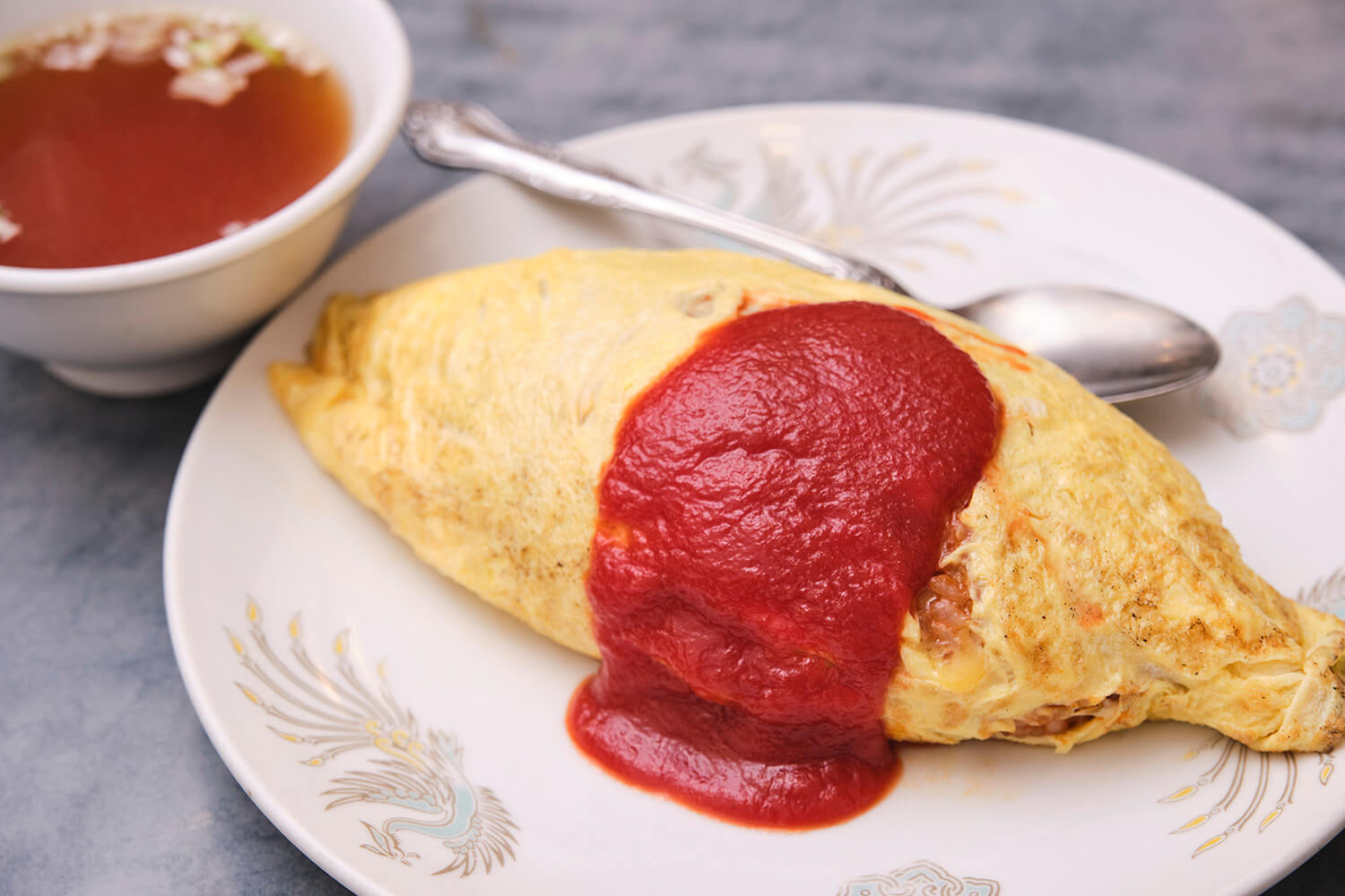 「蛋包飯（附中式湯）」JPY1400