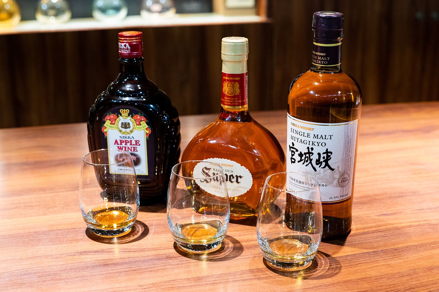 遊覽結束後，您可以免費品嚐三種蘋果酒、超級日卡和單一麥芽宮城峽。