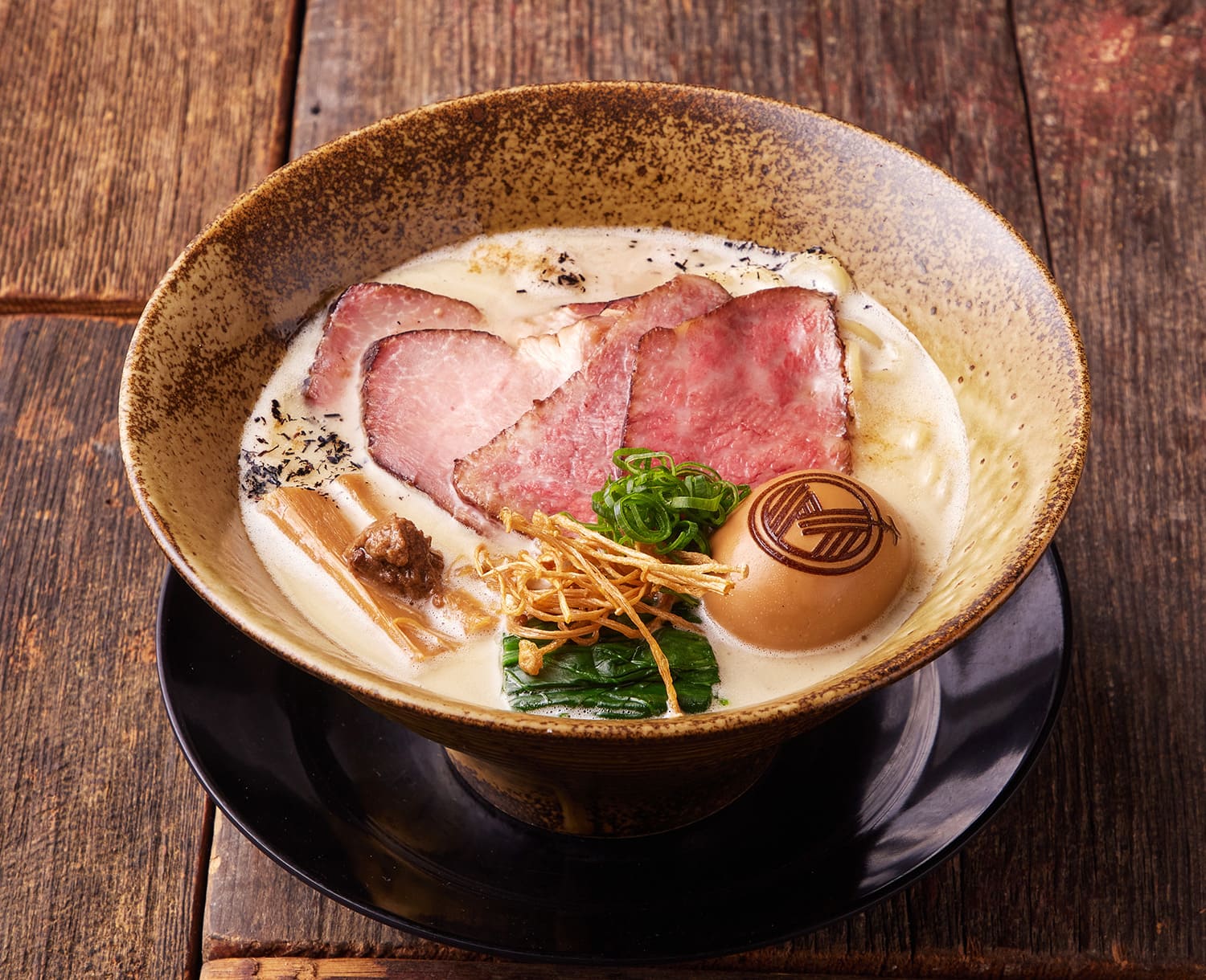 "It's special  Chicken plain hot water RAA noodles by which white truffle smells" 2960 yen
