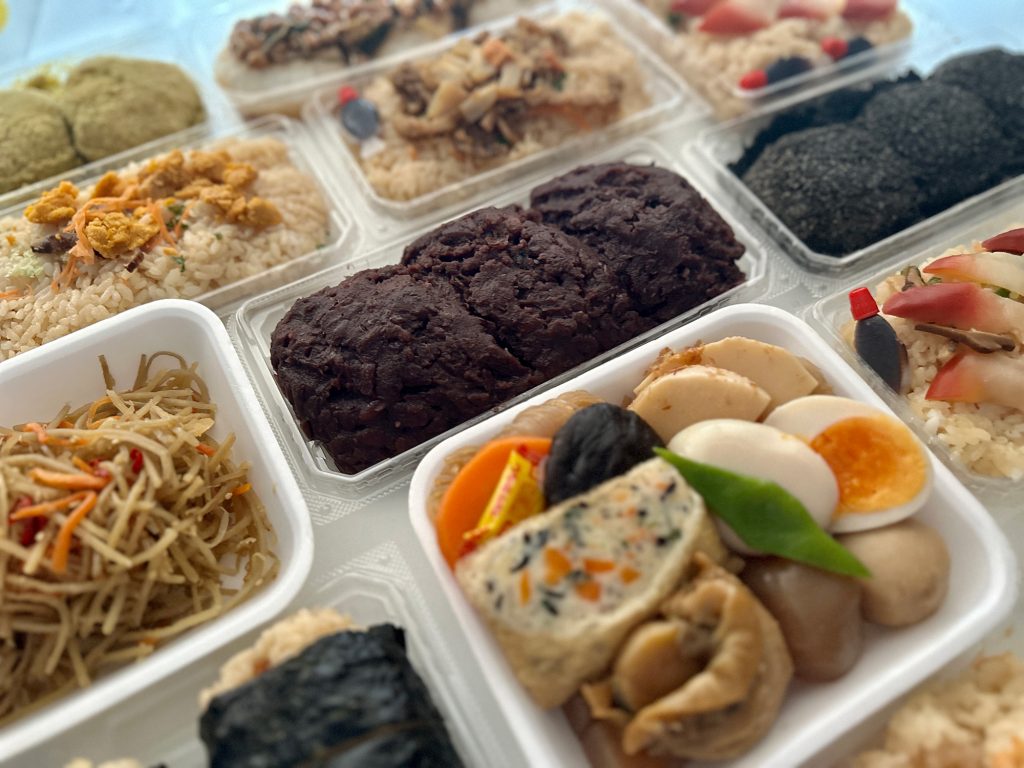 在城城縣仙台市秋秋保溫泉泉，人口約3,800人，「主婦店 最一の大萩」每天銷售多達25,000件