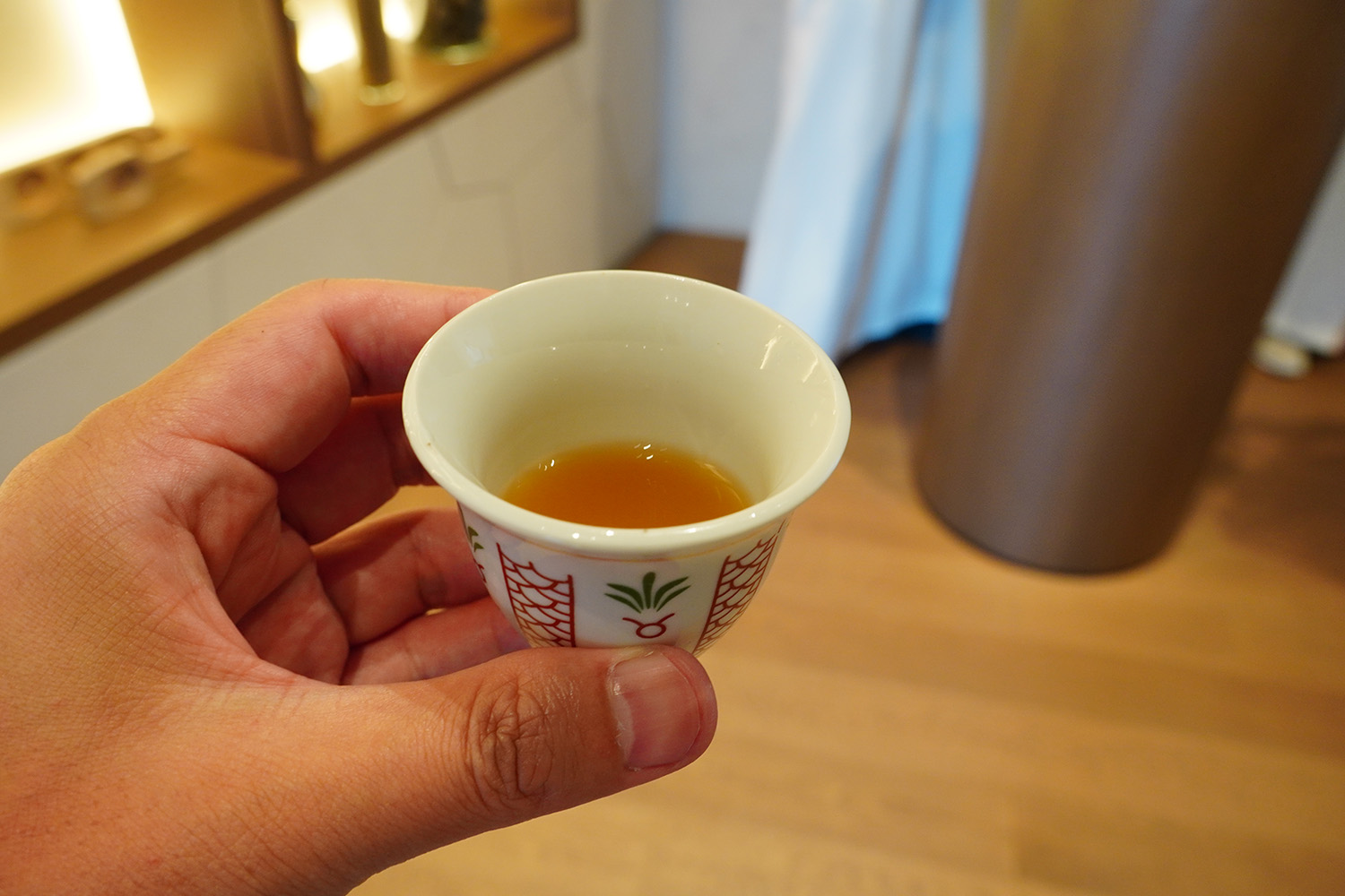 首先，迎賓咖啡